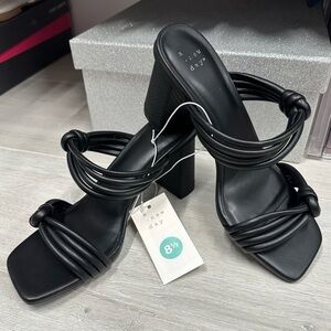 NEW Black Strappy Chunky Heel Sandals